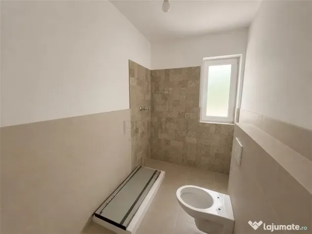 SANMIHAIUL ROMAN - CASA INDIVIDUALA 3 CAMERE - 2 BAI - 2 TER