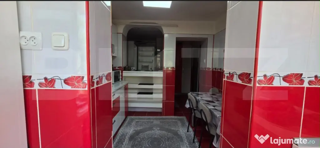Apartament 3 camere, 70 mp, etaj 1- zona Micro 3