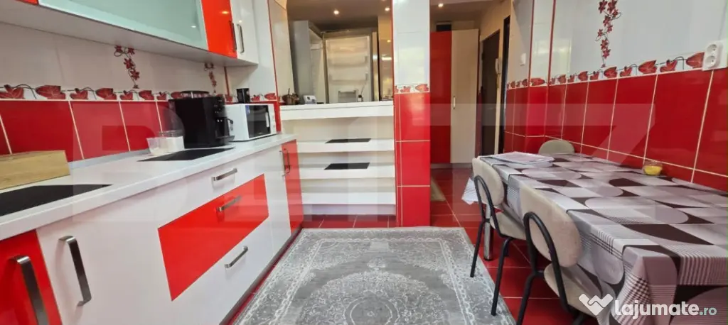 Apartament 3 camere, 70 mp, etaj 1- zona Micro 3