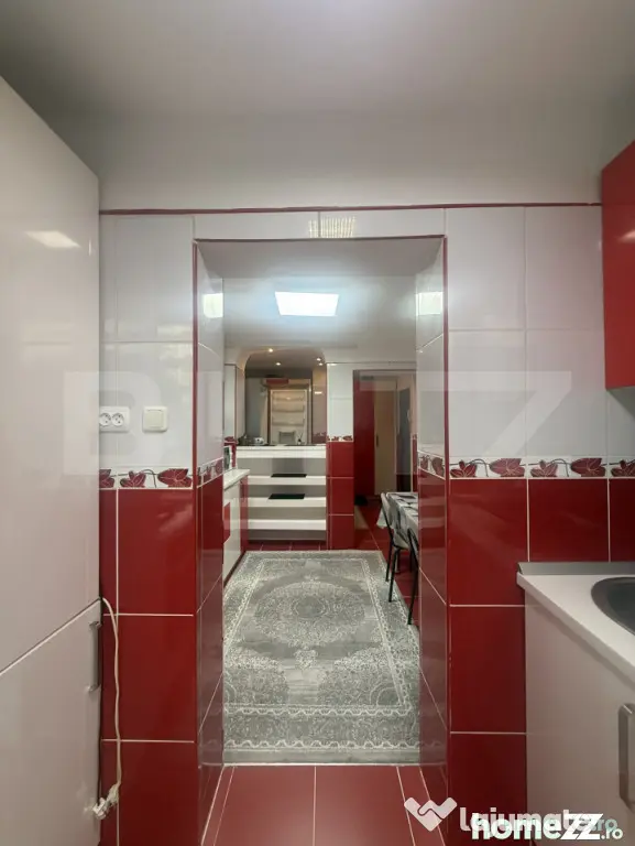 Apartament 3 camere, 70 mp, etaj 1- zona Micro 3