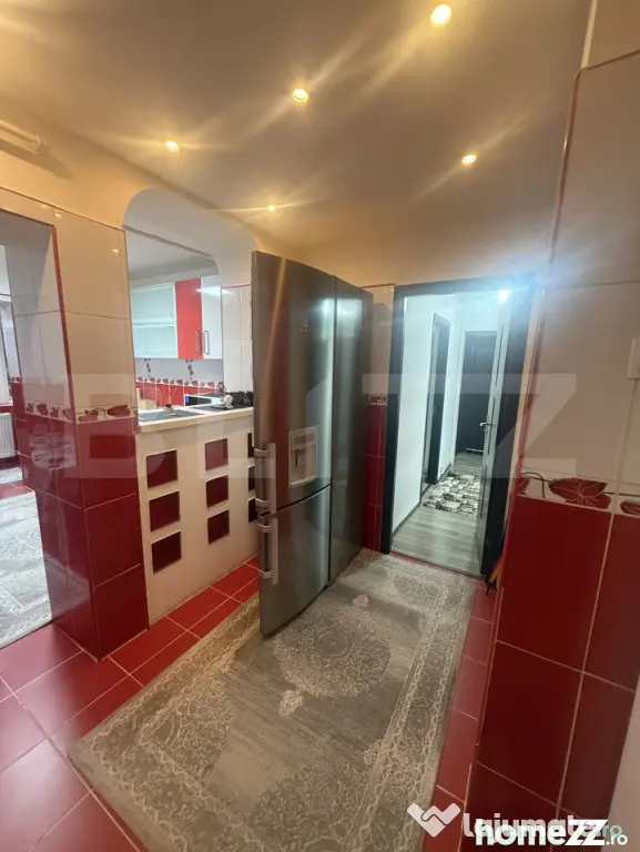 Apartament 3 camere, 70 mp, etaj 1- zona Micro 3