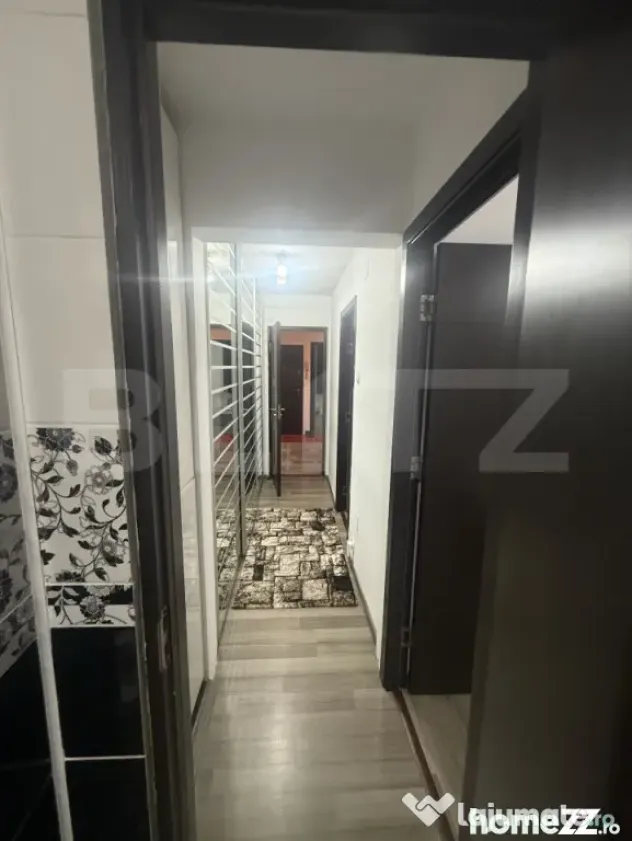 Apartament 3 camere, 70 mp, etaj 1- zona Micro 3
