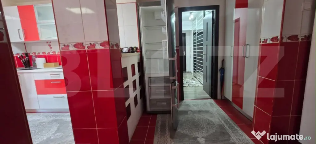 Apartament 3 camere, 70 mp, etaj 1- zona Micro 3