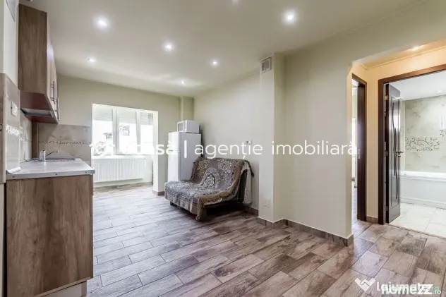 Ap 2 camere decomandat, renovat, 2 balcoane. Cartier Alfa...