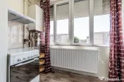 Ap 2 camere decomandat, renovat, 2 balcoane. Cartier Alfa...