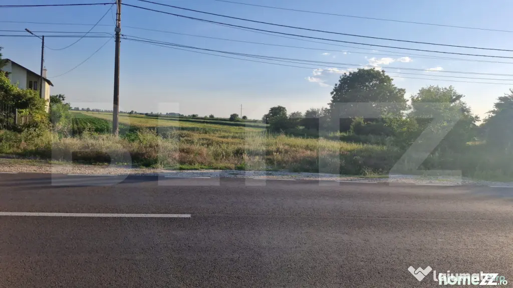 Teren 9.000 mp, potrivit investiție comercial, DN7 Găești - Gaesti (Dambovita)