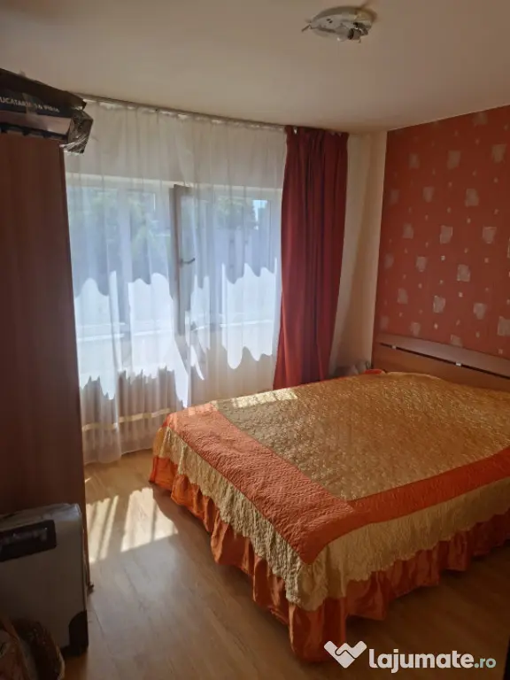 Apartament 2 camere, decomandat Craiovita Școala „Gheorgh