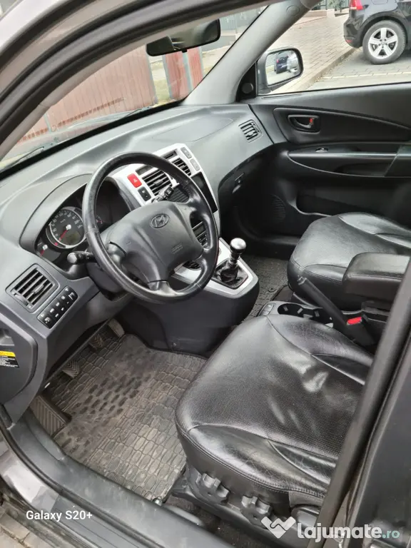 Vând auto Hyundai Tucson 2009