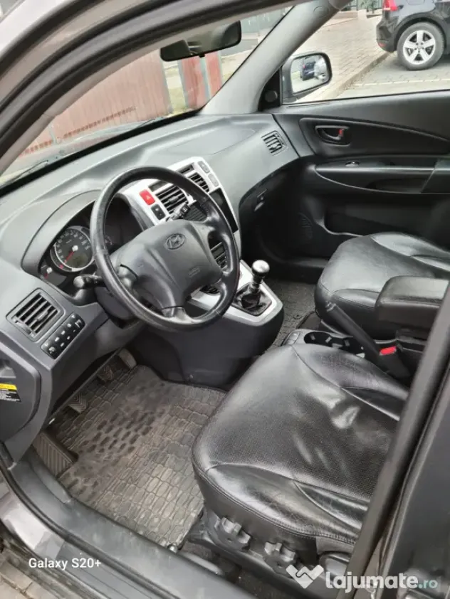 Vând auto Hyundai Tucson 2009