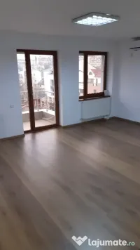 inchiriez spatiu birou