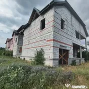 VILA Duplex 1400 m.p. Construiti si 1500 m.p. teren Domnesti 