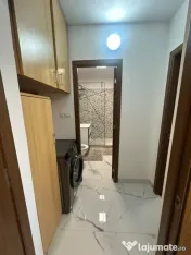 Apartament 3 camere, 70 mp + balcon, 2 băi, centrală nouă