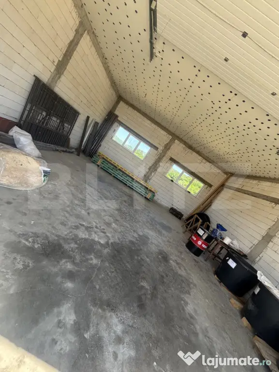 Spatiu industrial, in aproprierea nodului rutier A3