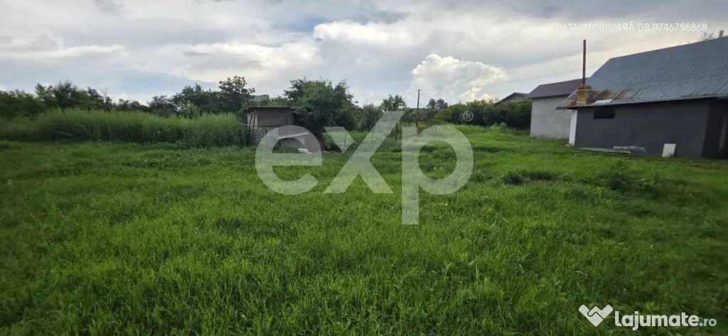 Casă cochetă cu teren de 1000 mp în Gura Ocniței – Oaz