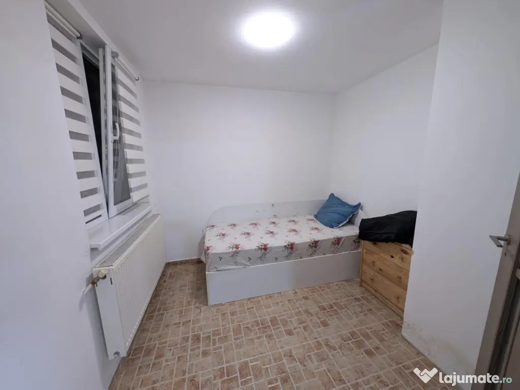 Casa cu 4 camere de vanzare la 17km de orasul Sibiu