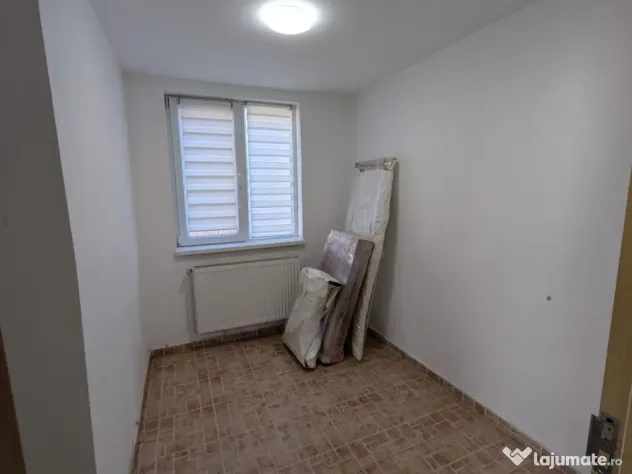 Casa cu 4 camere de vanzare la 17km de orasul Sibiu