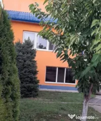 Casa cu 3 camere plus pod mansardabil, zona Restaurantul Dac 