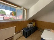 Casa cu 3 camere plus pod mansardabil, zona Restaurantul Dac 