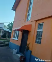 Casa cu 3 camere plus pod mansardabil, zona Restaurantul Dac 