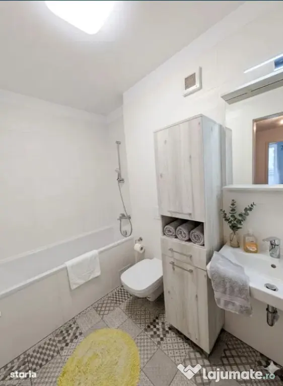 Apartament 2 camere, decomandat - zona Tractorul