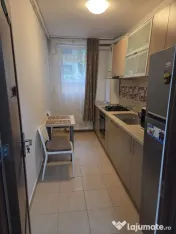 Giurgiului demisol decomandat