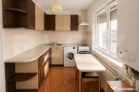 Apartament cu 2 camere, decomandat, 50 mp, balcon 10 mp, eta