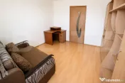 Apartament cu 2 camere, decomandat, 50 mp, balcon 10 mp, eta