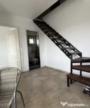 Apartament cochet pe 2 niveluri – 43 mp utili 