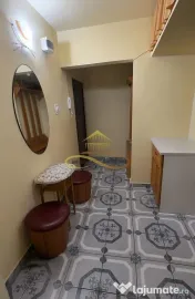 De vanzare apartament 2 camere,etaj 2, zona Strada Orizont 