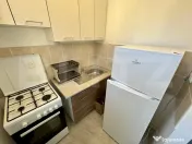 Garsonieră decomandată, etaj 3 - zona Rogerius