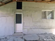 Casă cărămidă 4 camere + anexe - Călinești - Vrăneșt 