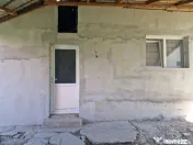 Casă cărămidă 4 camere + anexe - Călinești - Vrăneșt