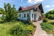 Vila spațioasă cu teren generos în Tomșani, Dâmbovita 
