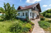 Vila spațioasă cu teren generos în Tomșani, Dâmbovita 