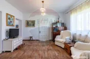 Vila spațioasă cu teren generos în Tomșani, Dâmbovita 