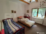 Proprietate rezidențială stil mediteranean, acces la pâr? 