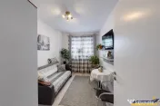 Pe 2 niveluri, Penthouse modern la bulevard, parcare, boxa, 