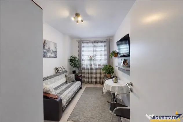 Pe 2 niveluri, Penthouse modern la bulevard, parcare, boxa,