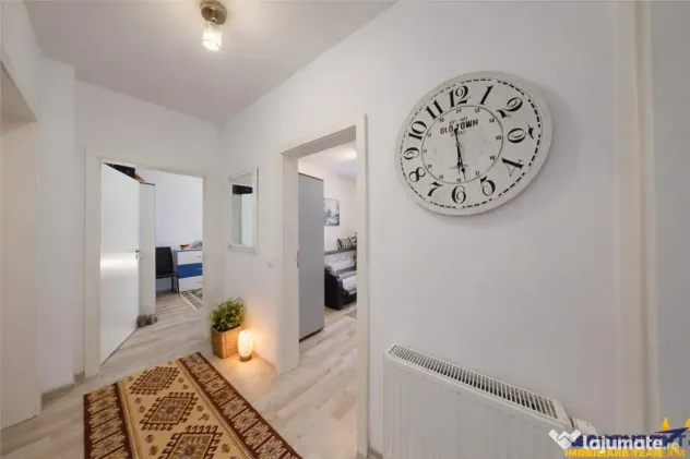 Pe 2 niveluri, Penthouse modern la bulevard, parcare, boxa,