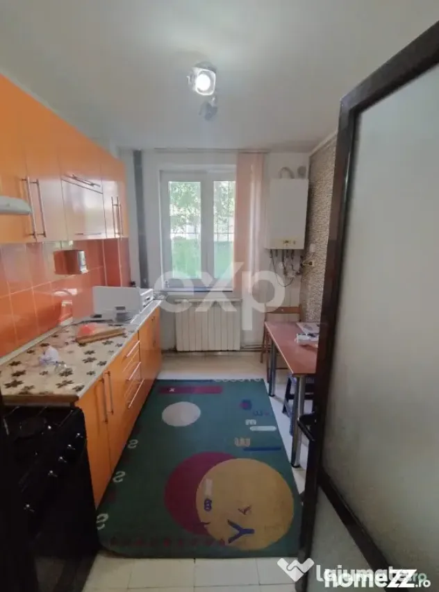 APARTAMENT 2 CAMERE TRIVALE PARTER
