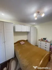 Apartament decomandat cu 3 camere, etaj 3, 2 băi, balcon ș