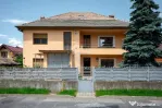 Apartament cu 4 camere la casă | 105 mp Utili | Curte 12...