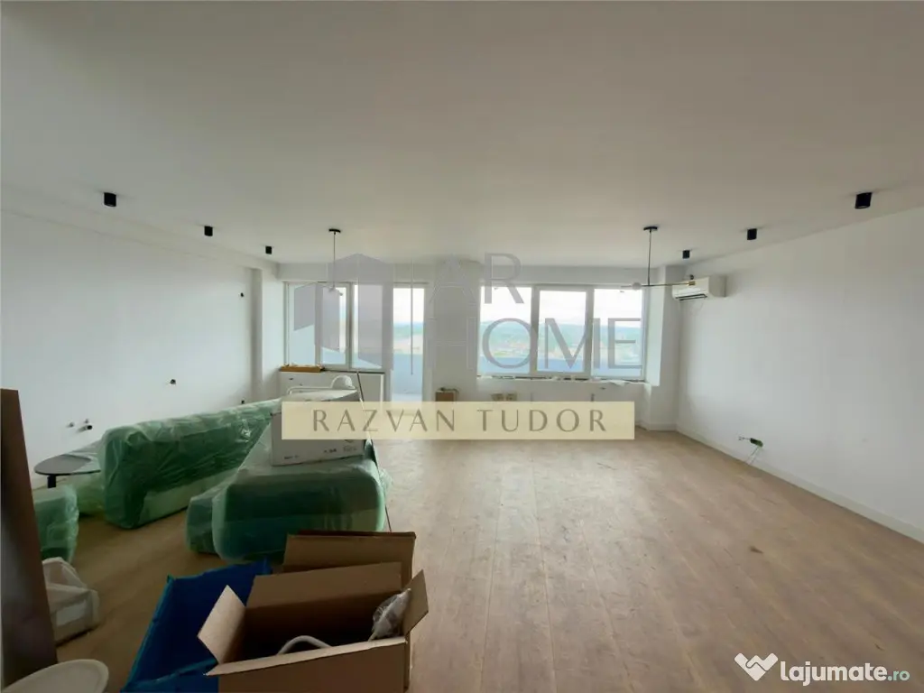 Apartament 4 camere de lux , Ploiesti , zona ultracentrala ,
