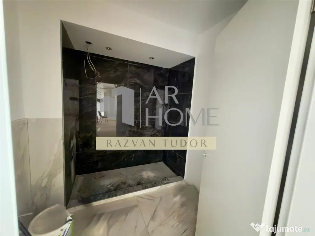 Apartament 4 camere de lux , Ploiesti , zona ultracentrala ,