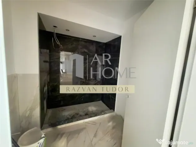 Apartament 4 camere de lux , Ploiesti , zona ultracentrala ,