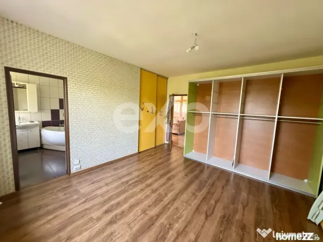 Vilă spațioasă cu teren de 1.008 mp în Ștefănești, Ar