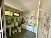 Vilă spațioasă cu teren de 1.008 mp în Ștefănești, Ar 