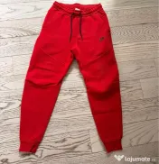 nike tech fleece rosu