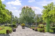 Apartament cu 4 camere de vânzare în zona Sebastian