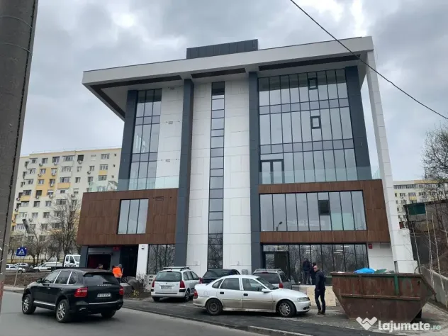 Pantelimon Piata Delfinului Imobil S+P+4 Comercial si Bir...
